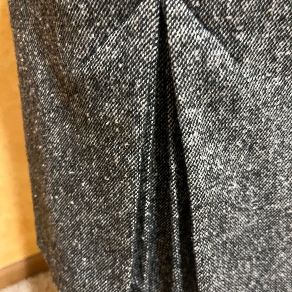 Victoria’s Secret Black and White Tweed Pencil Skirt - Size 10 - Picture 4 of 8